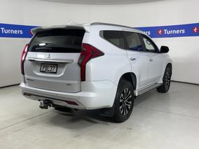 Photo '7' of Mitsubishi Pajero Sport