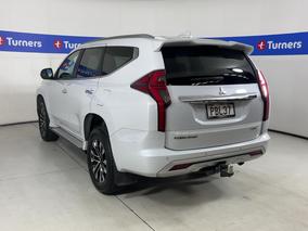 Photo '5' of Mitsubishi Pajero Sport