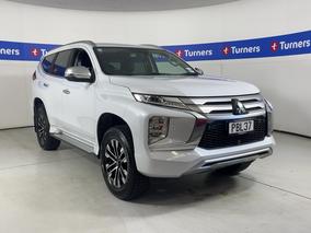 Photo '1' of Mitsubishi Pajero Sport