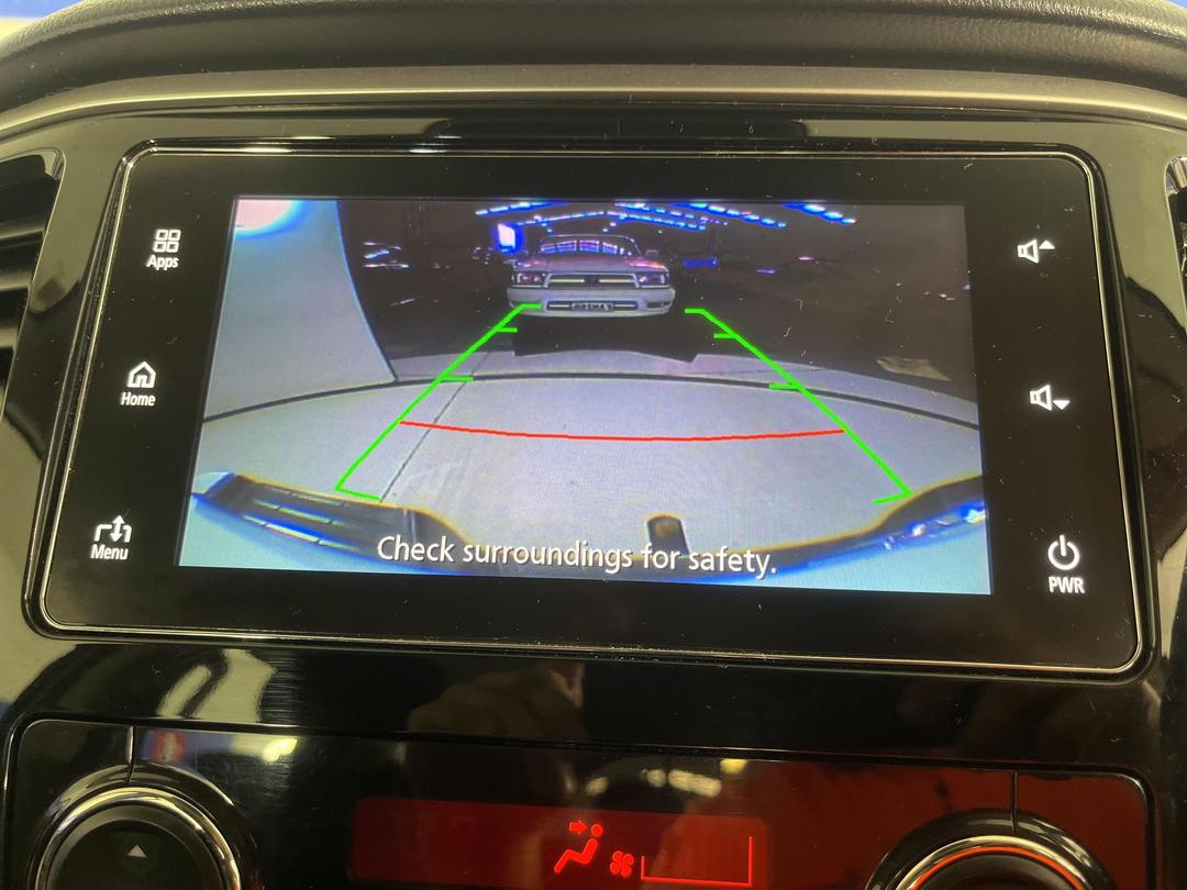 Photo '28' of Mitsubishi Triton