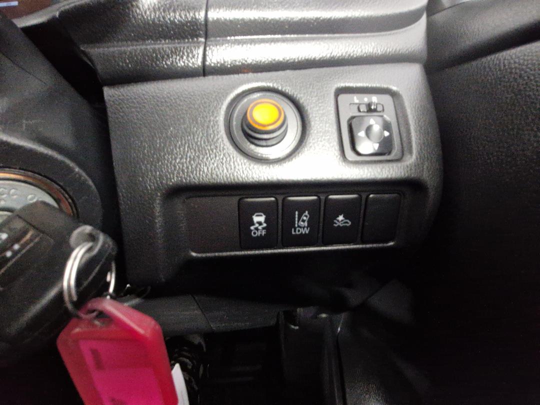 Photo '26' of Mitsubishi Triton