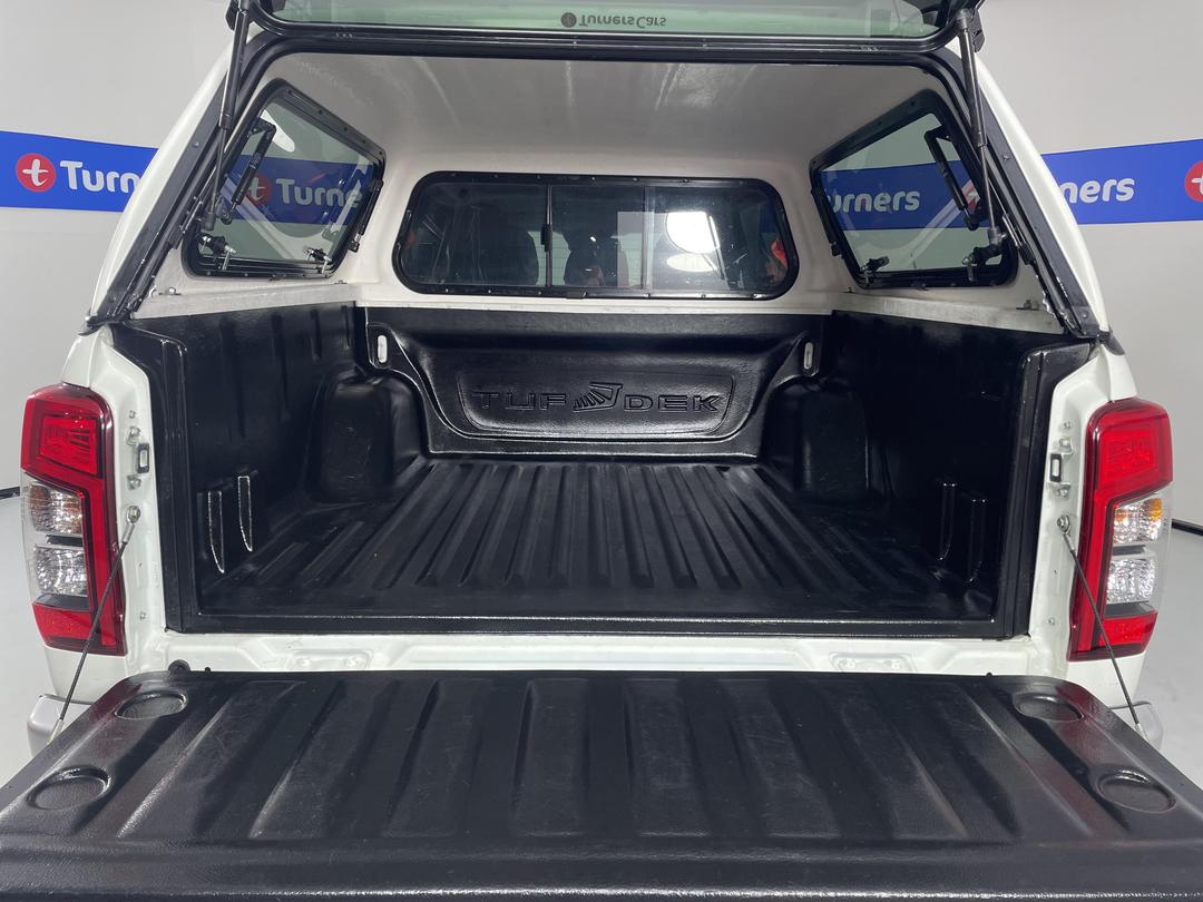 Photo '14' of Mitsubishi Triton