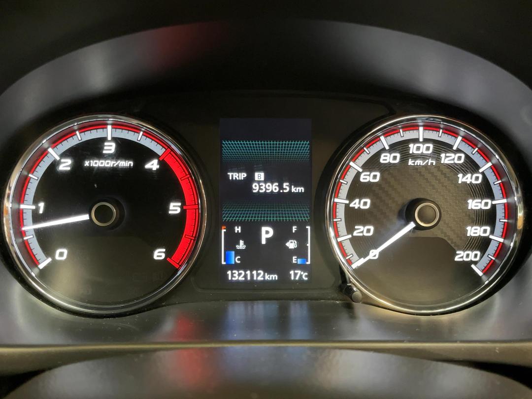 Photo '21' of Mitsubishi Triton