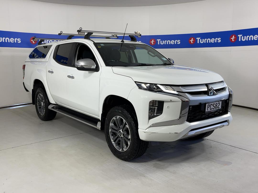 Photo '1' of Mitsubishi Triton
