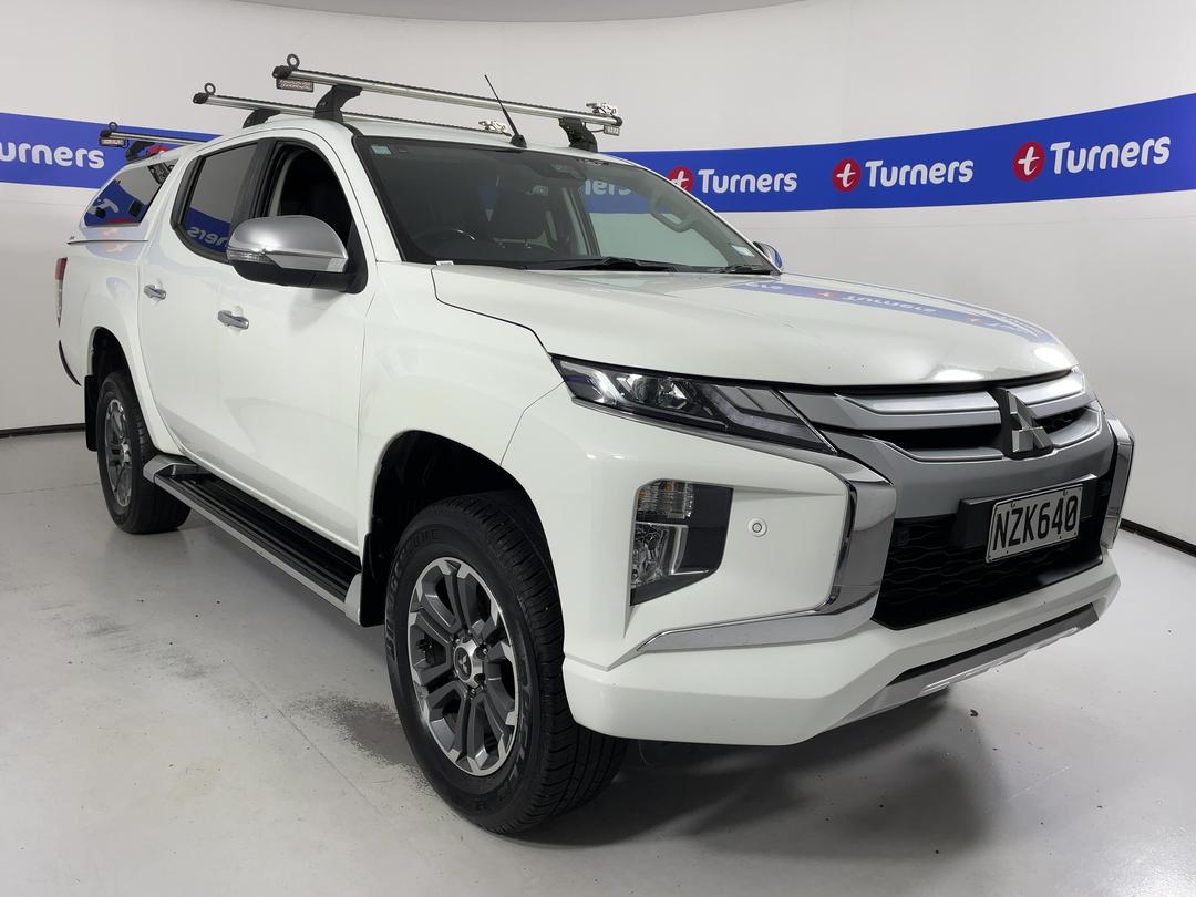 Photo '1' of Mitsubishi Triton
