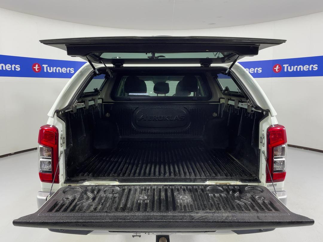 Photo '14' of Mitsubishi Triton