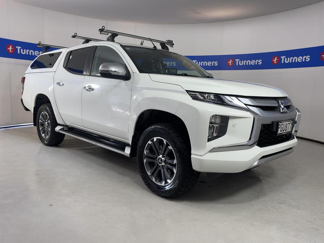 Photo '1' of Mitsubishi Triton