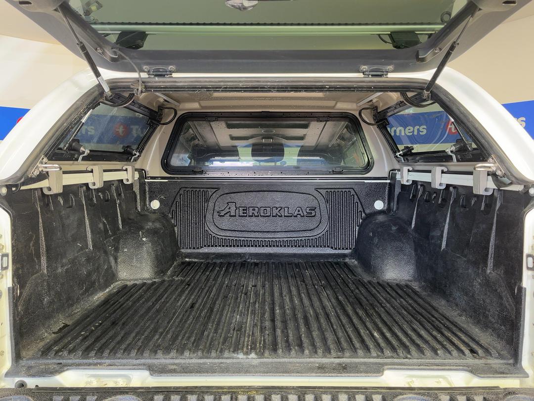 Photo '14' of Mitsubishi Triton