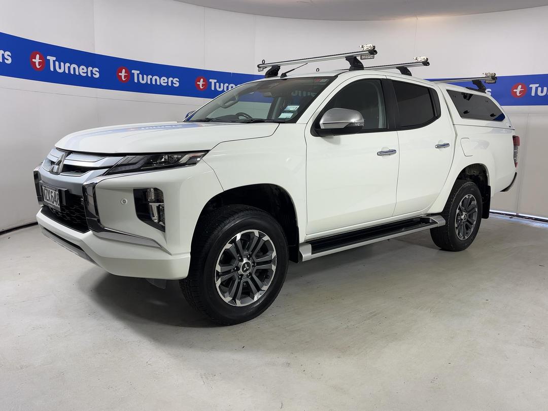 Photo '4' of Mitsubishi Triton