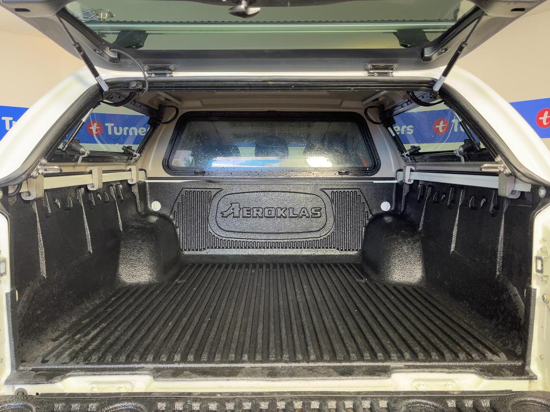 Photo '14' of Mitsubishi Triton