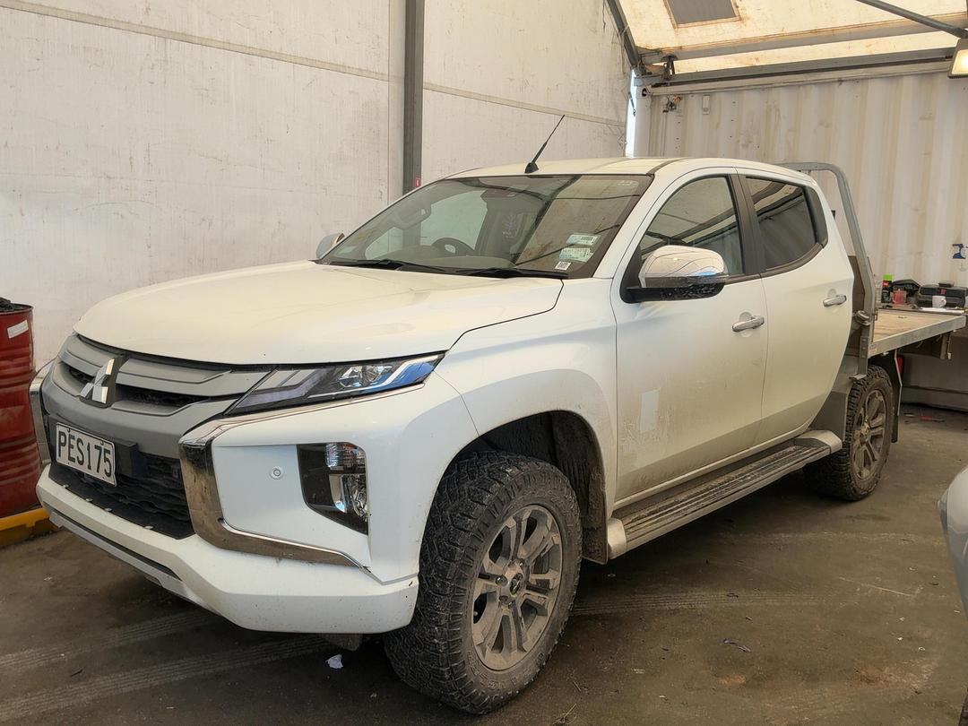 Photo '2' of Mitsubishi Triton DC Glxr 6AT Photo '2' of Mitsubishi Triton DC Glxr 6AT