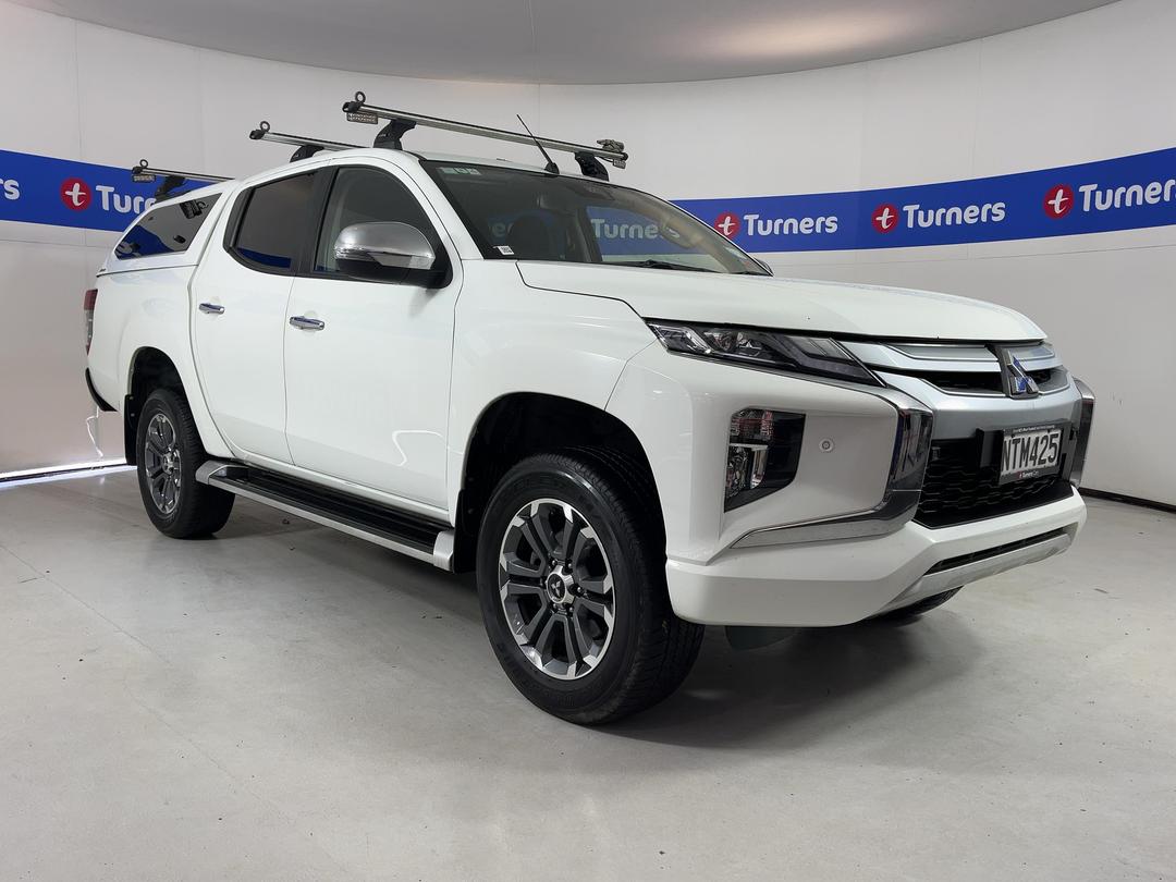 Photo '1' of Mitsubishi Triton