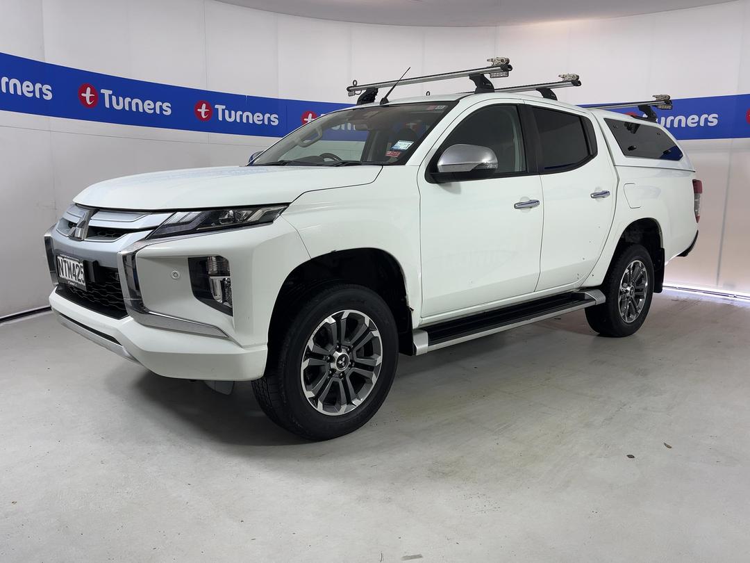 Photo '4' of Mitsubishi Triton