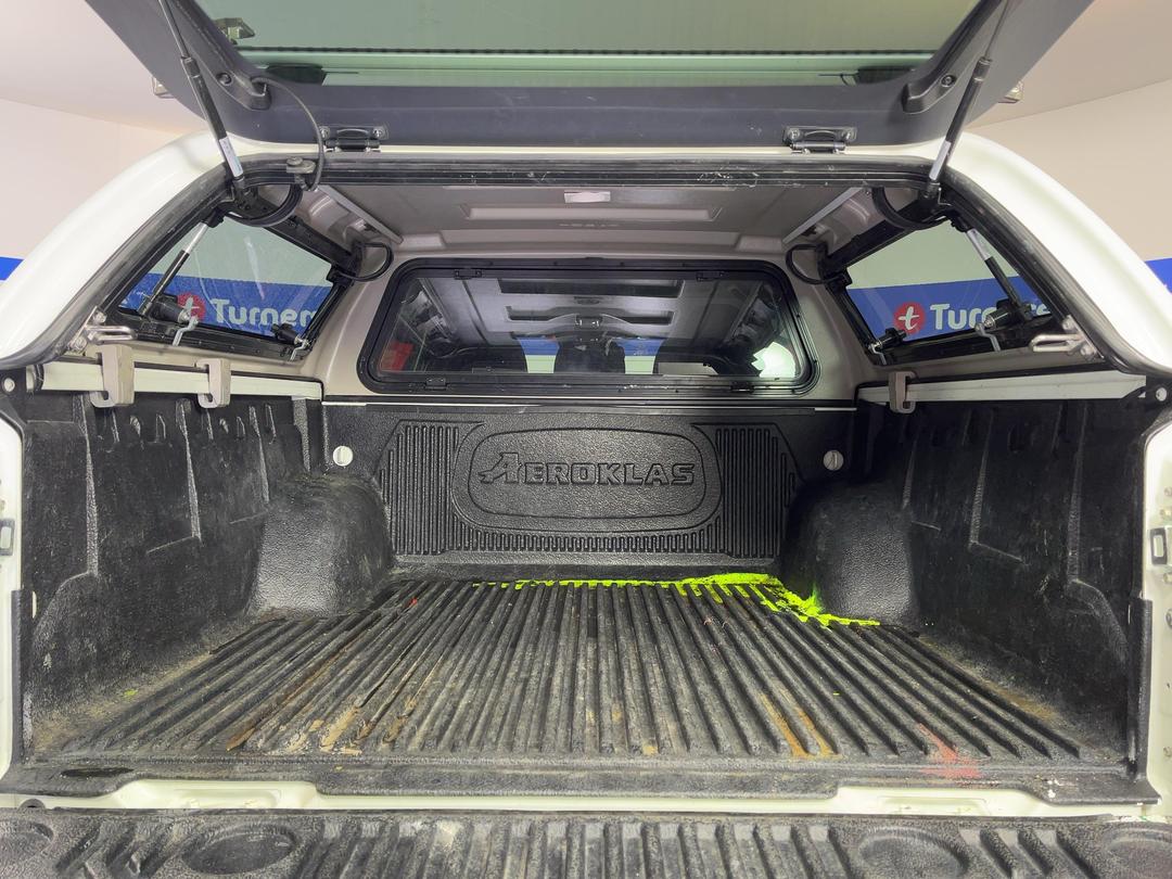 Photo '14' of Mitsubishi Triton