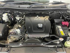 Photo '13' of Mitsubishi Triton