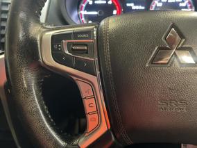 Photo '23' of Mitsubishi Triton