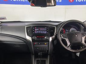 Photo '17' of Mitsubishi Triton