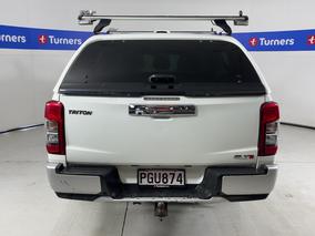 Photo '6' of Mitsubishi Triton