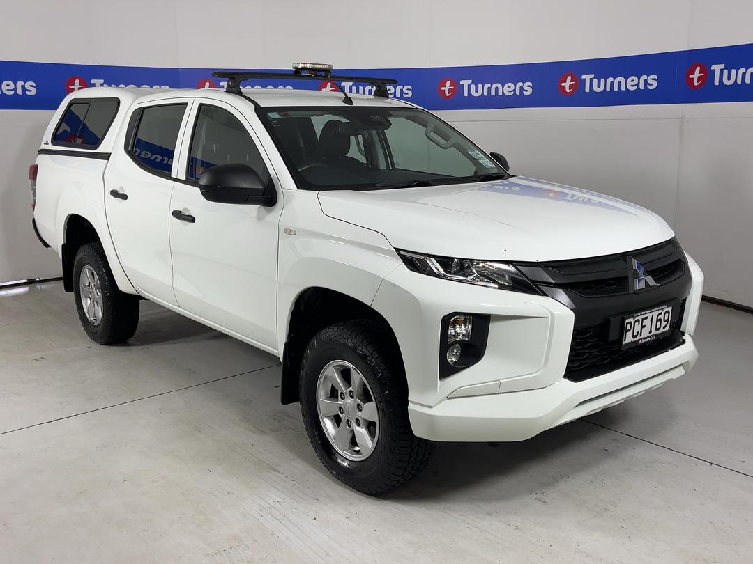 Photo '1' of Mitsubishi Triton