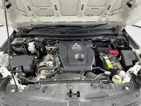 Photo '13' of Mitsubishi Triton