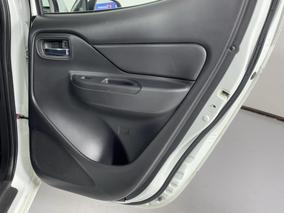 Photo '19' of Mitsubishi Triton