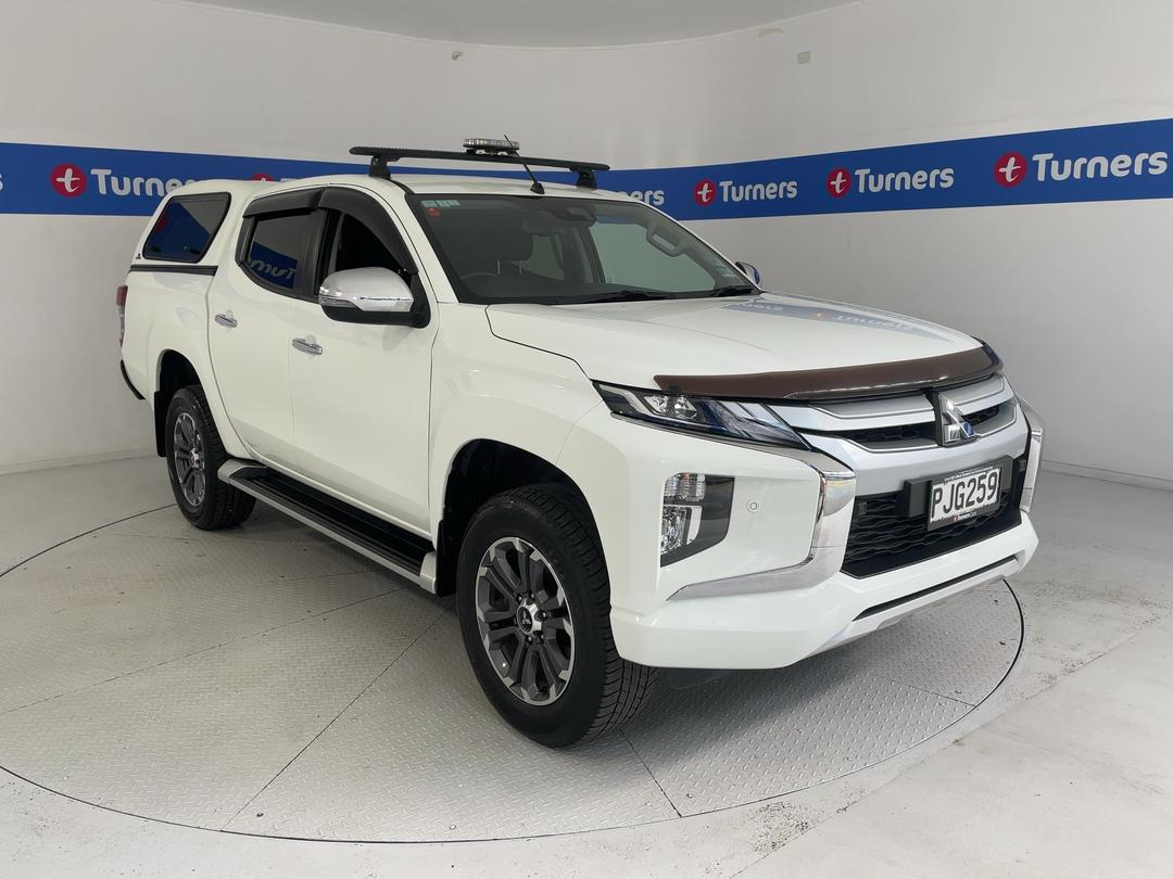 Photo '1' of Mitsubishi Triton