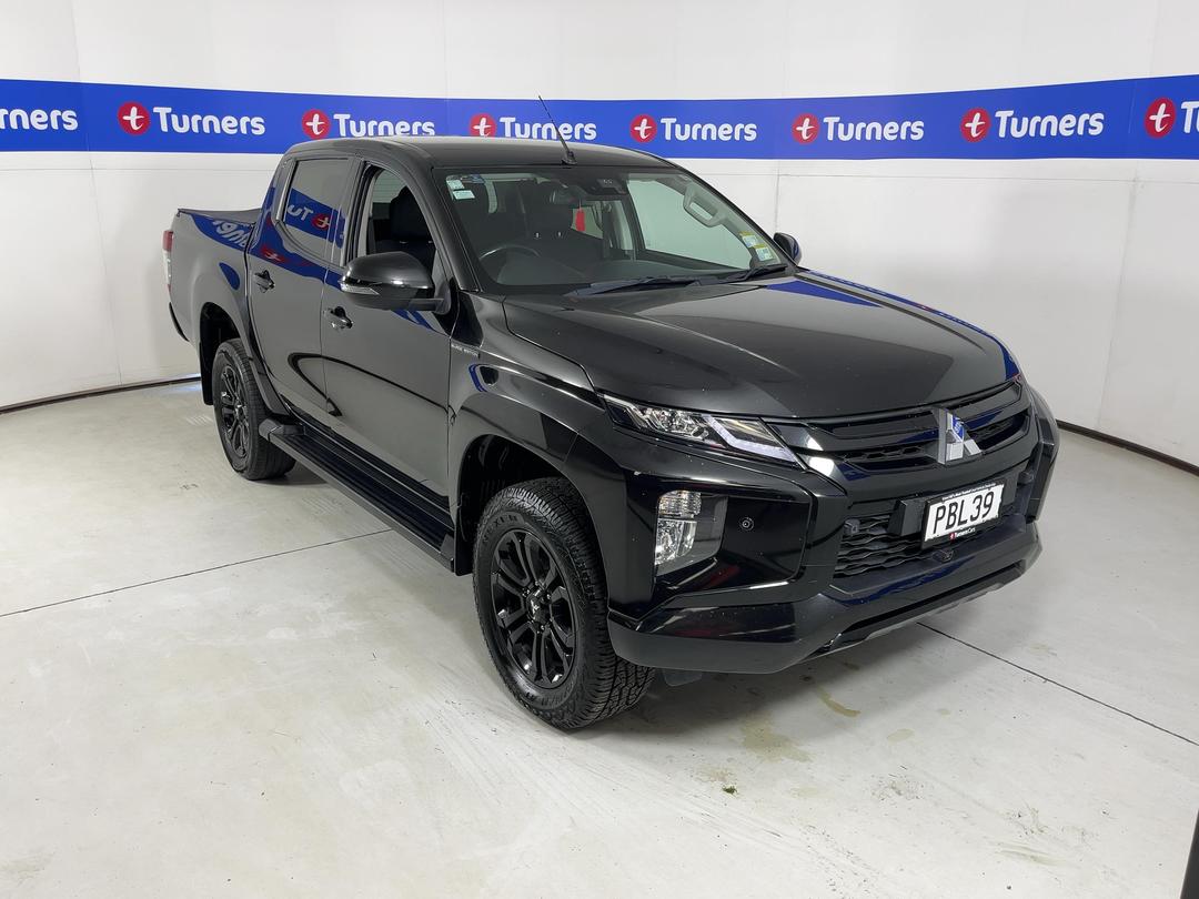 Photo '1' of Mitsubishi Triton