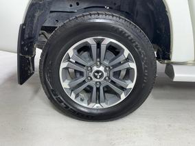 Photo '12' of Mitsubishi Triton