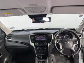 Photo '17' of Mitsubishi Triton