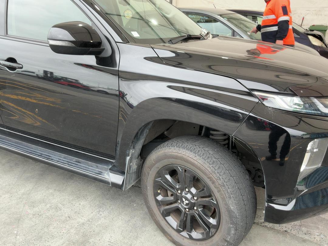 Photo '3' of Mitsubishi Triton DC Vrxb 6AT Photo '3' of Mitsubishi Triton DC Vrxb 6AT