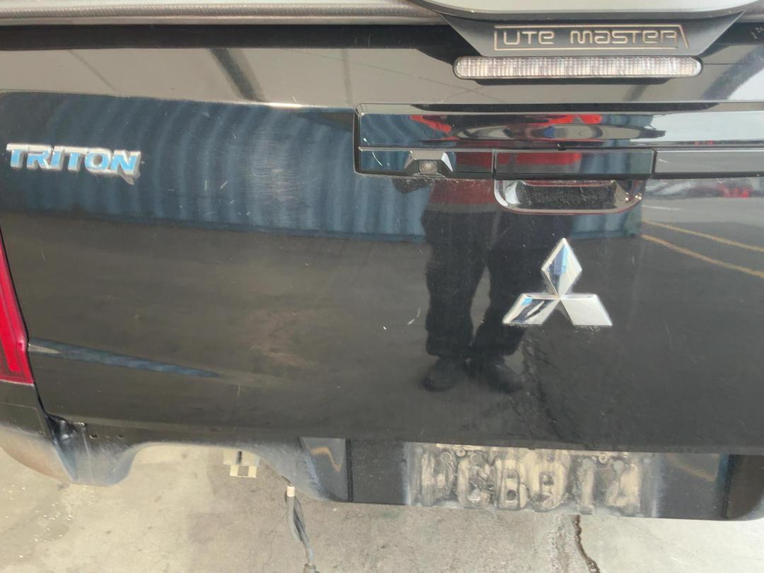 Photo '15' of Mitsubishi Triton DC Vrxb 6AT Photo '15' of Mitsubishi Triton DC Vrxb 6AT