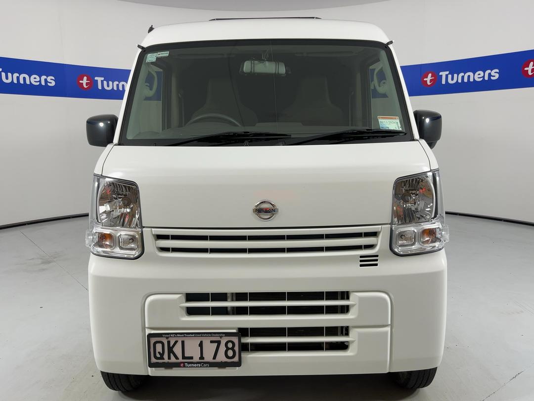 Photo '2' of Nissan Clipper