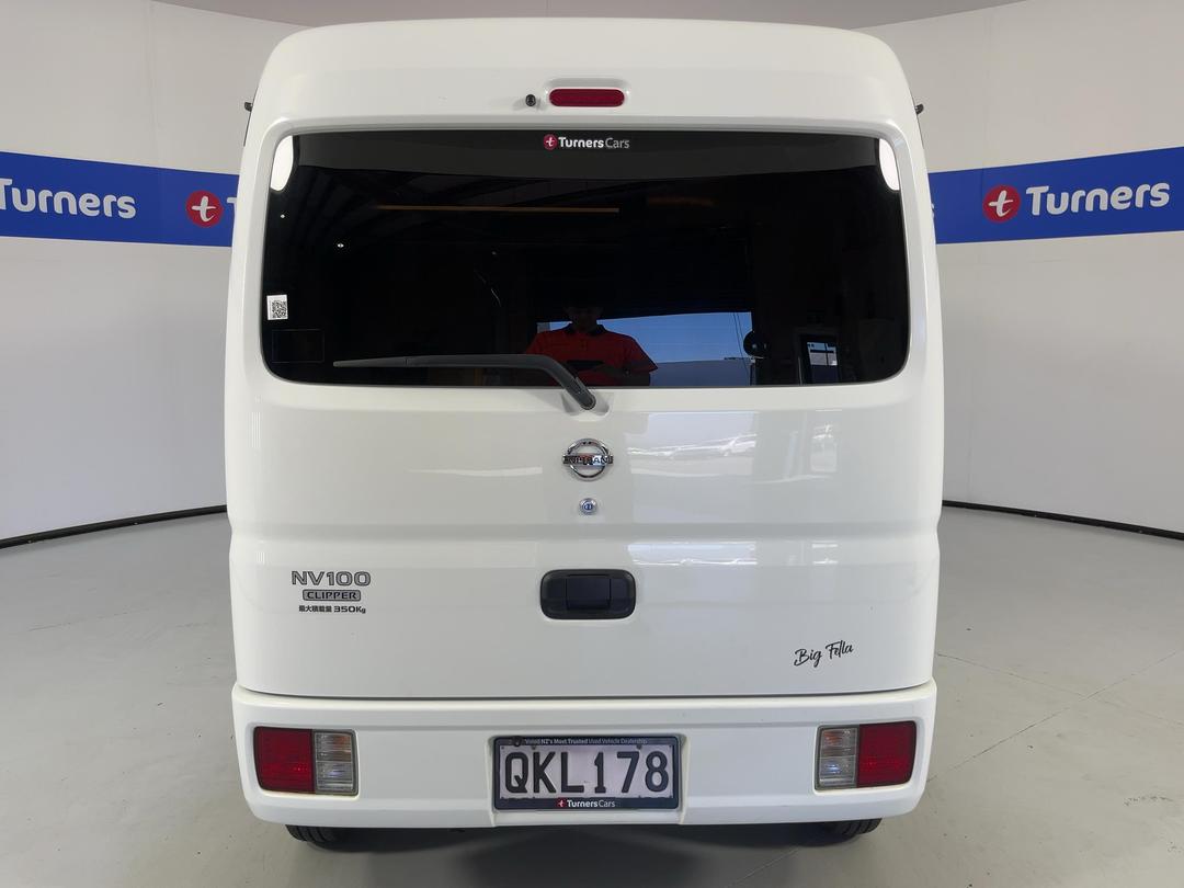 Photo '6' of Nissan Clipper