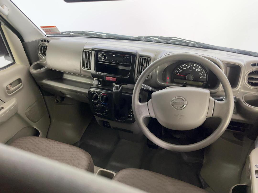 Photo '17' of Nissan Clipper