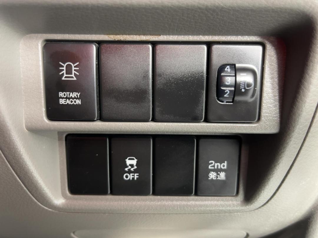 Photo '22' of Nissan Clipper