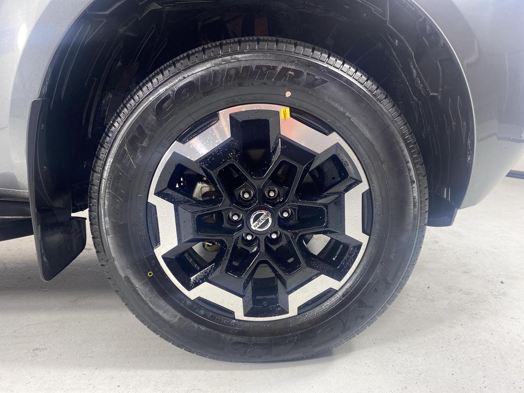 Photo '9' of Nissan Navara