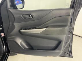 Photo '15' of Nissan Navara