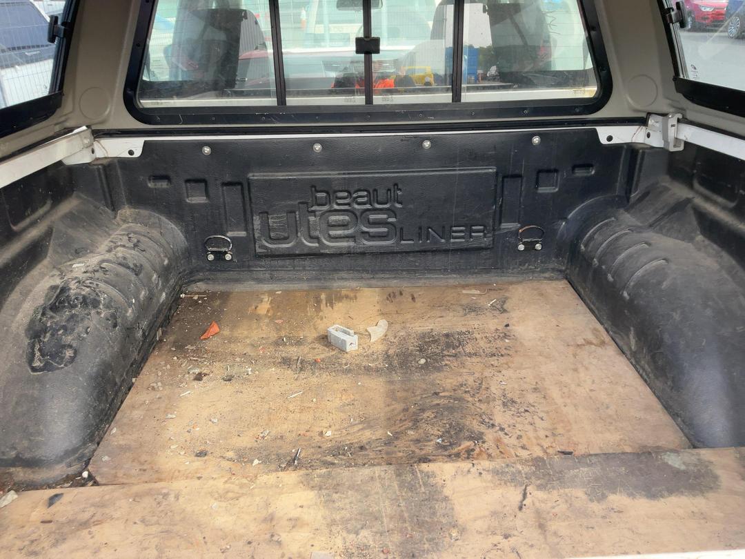 Photo '6' of Nissan Navara SL