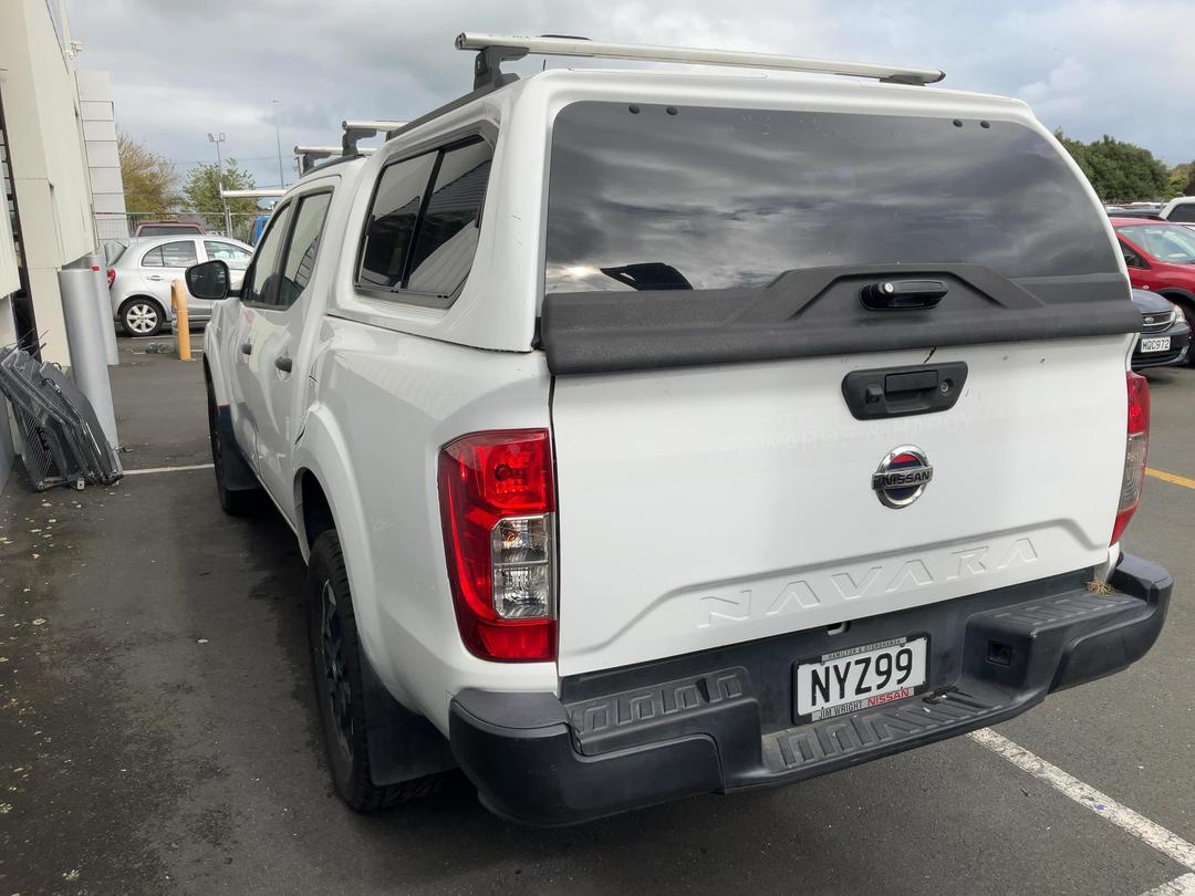 Photo '3' of Nissan Navara SL