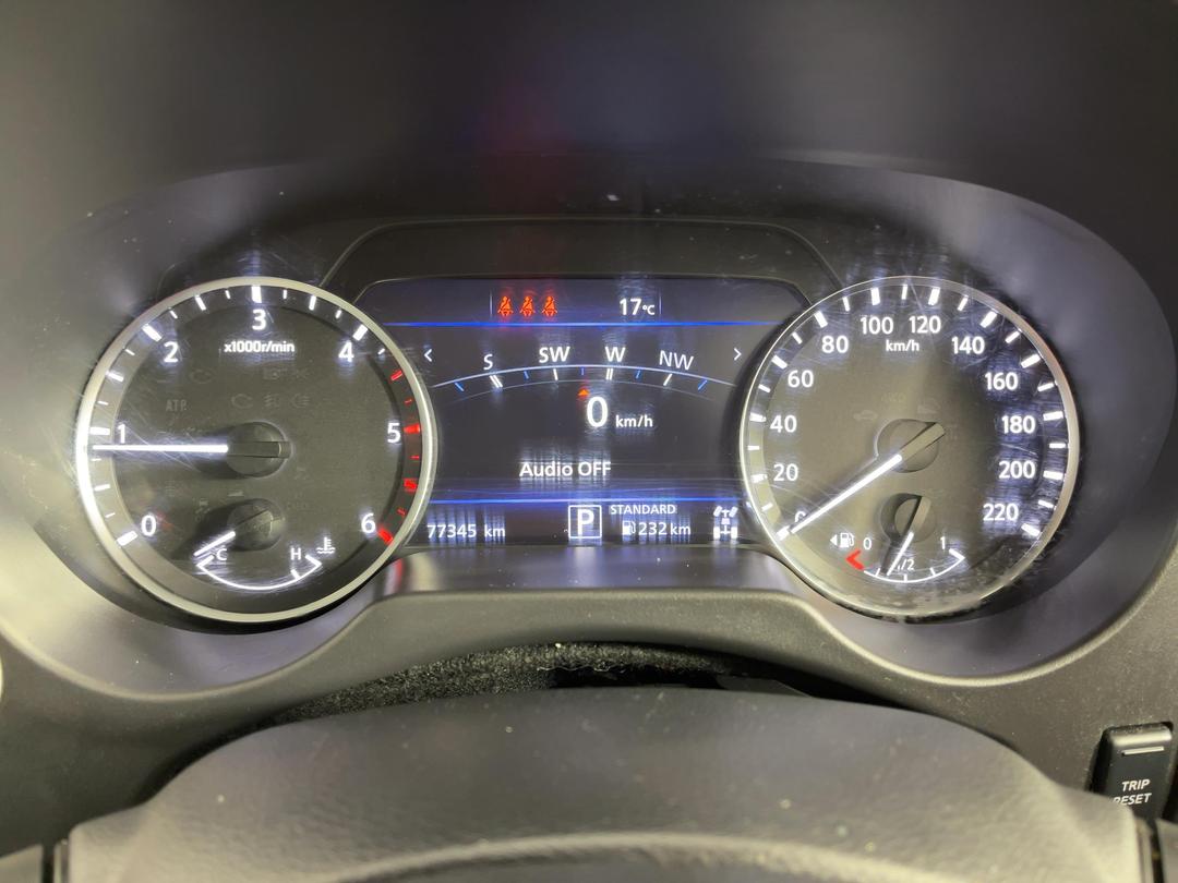 Photo '21' of Nissan Navara