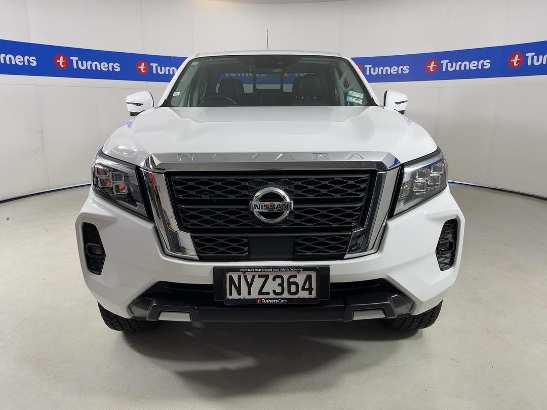 Photo '2' of Nissan Navara