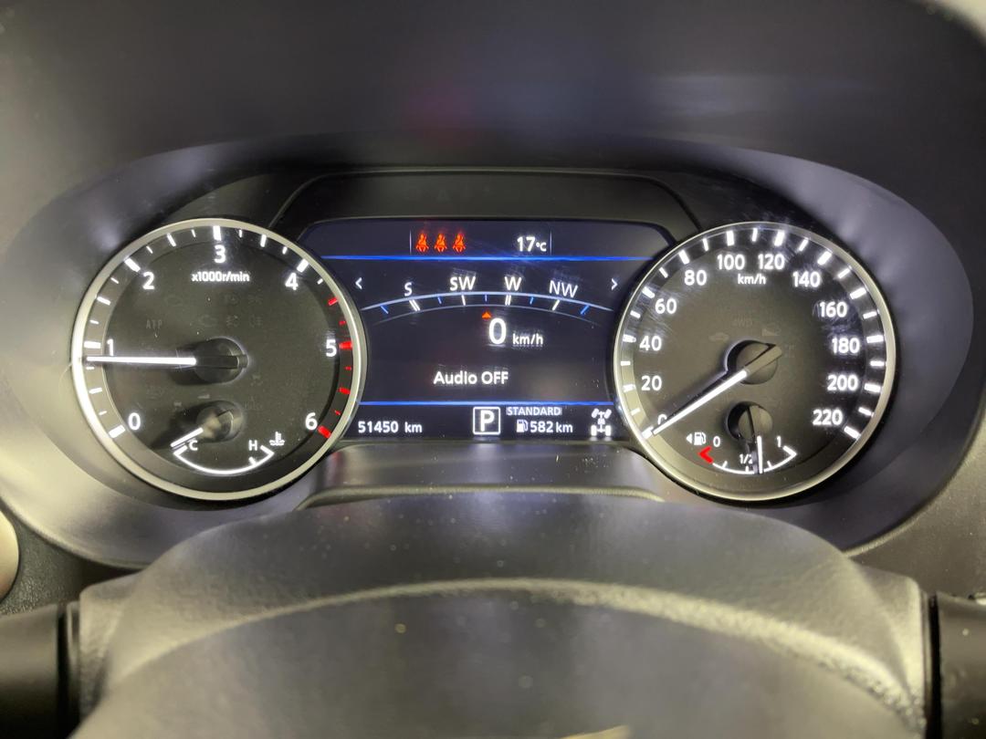 Photo '21' of Nissan Navara