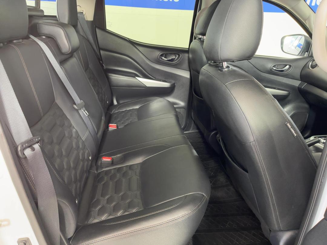 Photo '20' of Nissan Navara