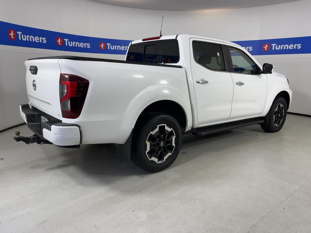 Photo '7' of Nissan Navara