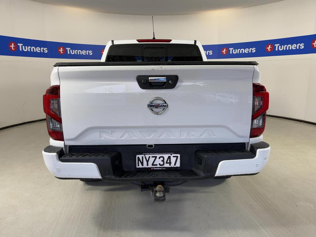 Photo '6' of Nissan Navara