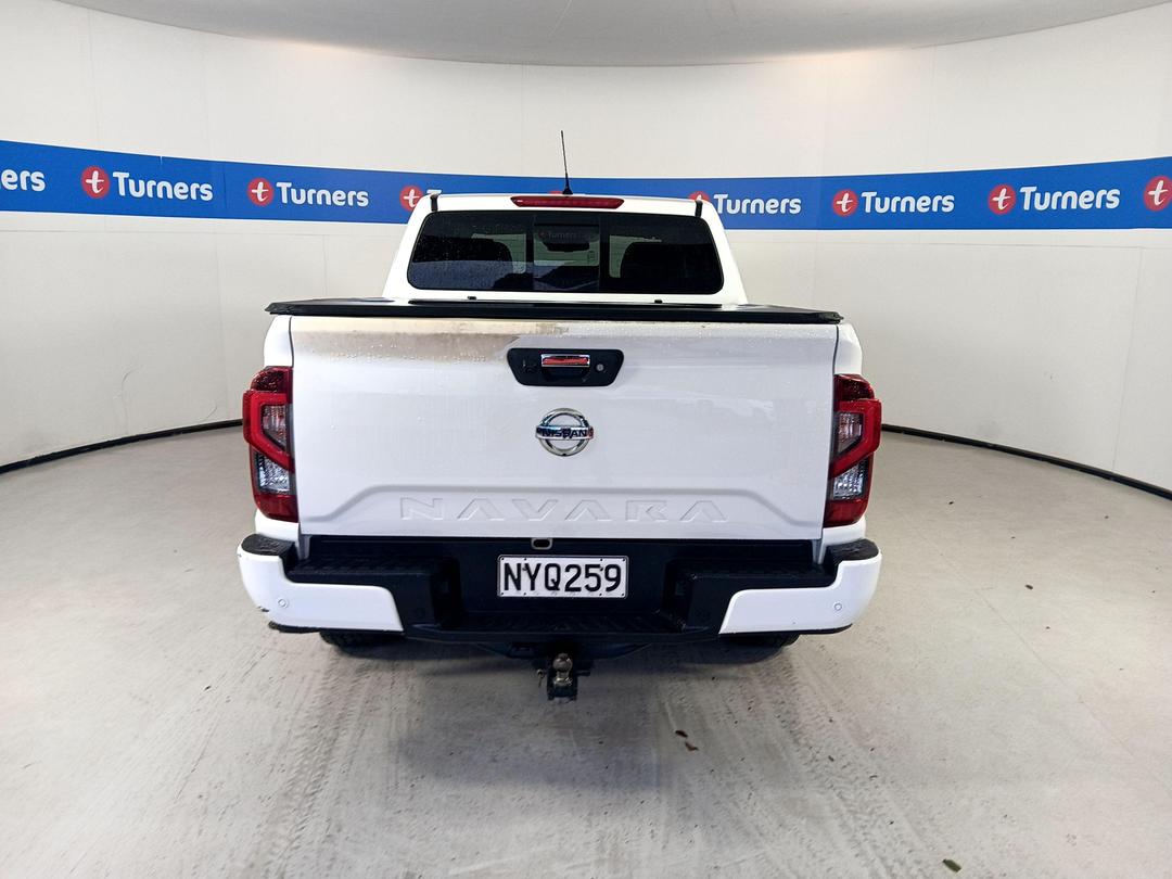 Photo '6' of Nissan Navara