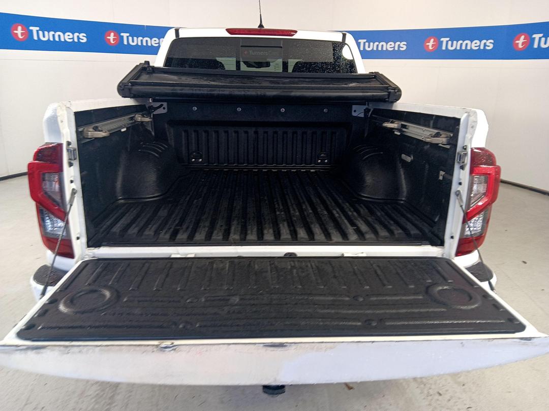 Photo '14' of Nissan Navara