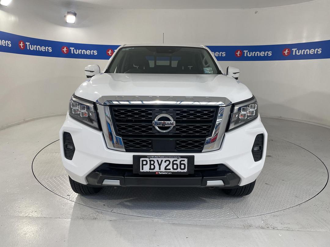 Photo '2' of Nissan Navara