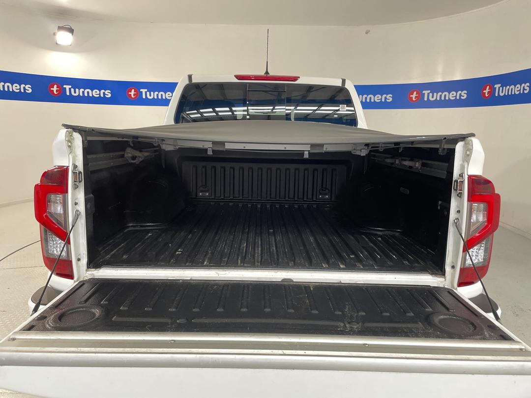 Photo '14' of Nissan Navara