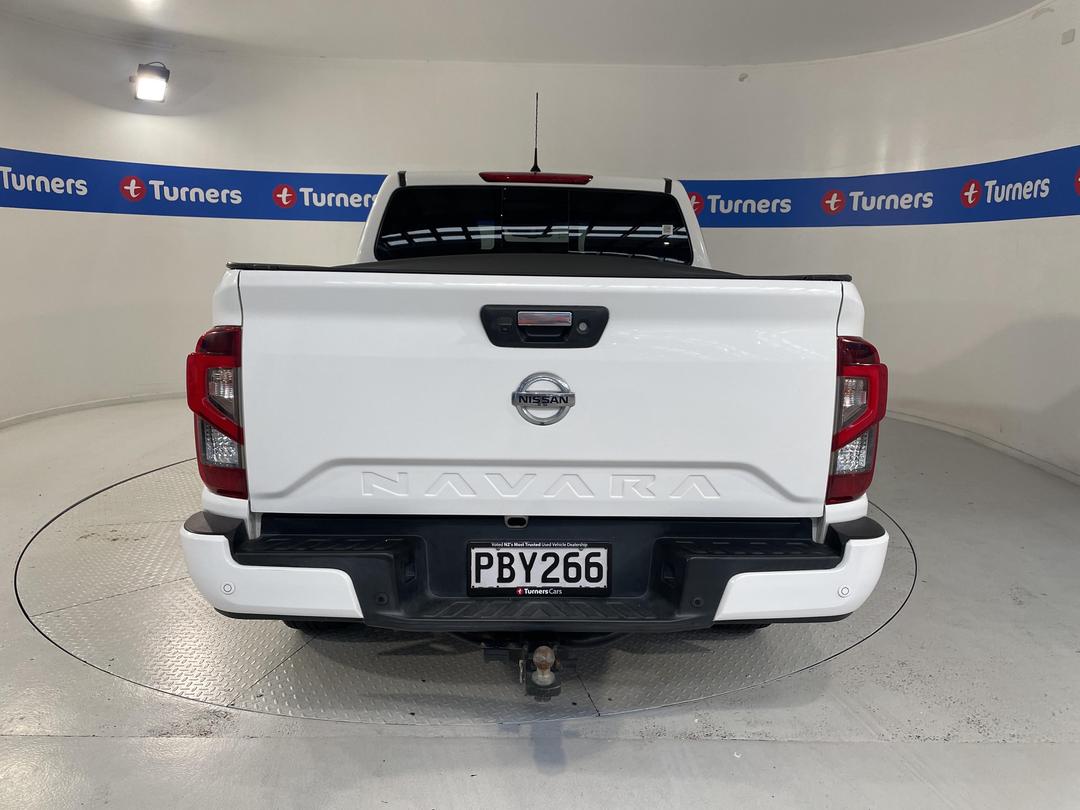 Photo '6' of Nissan Navara